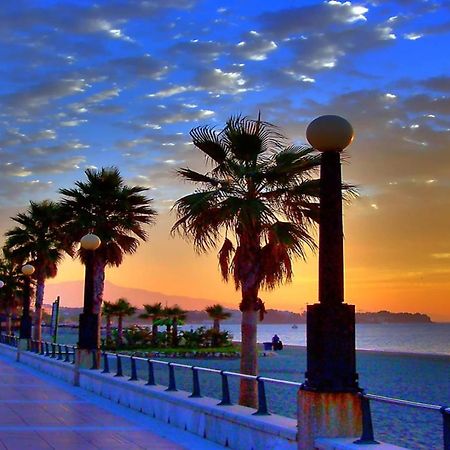Aparment Neptuno- Located On The Promenade A Few Metres From The Beach. Estepona Exteriör bild
