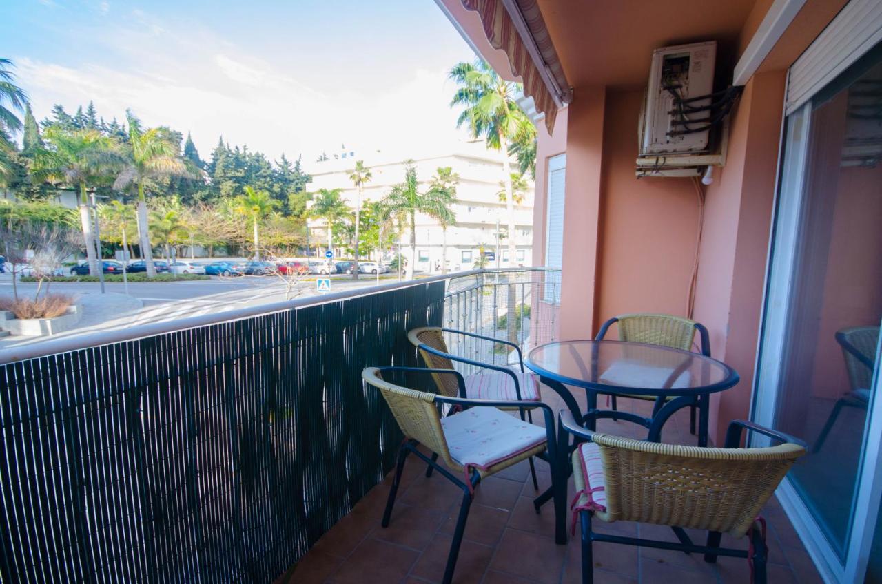 Aparment Neptuno- Located On The Promenade A Few Metres From The Beach. Estepona Exteriör bild